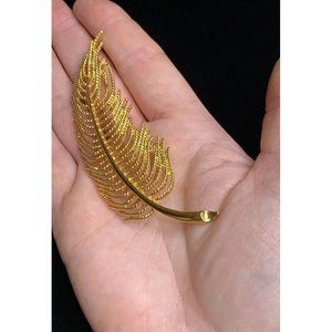 Vintage Monet Large Gold Tone Feather Brooch 1970